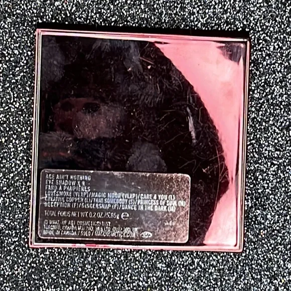 ‼️AUTHENTIC‼️ MAC Aaliyah eye palette *Limited Edition* - Picture 3 of 3